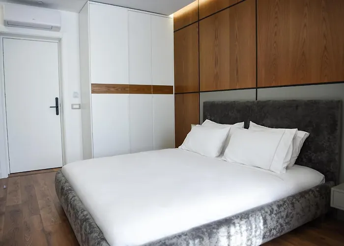 The Wilson * Τίρανα